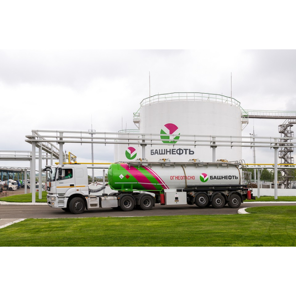 It bilan jinsiy aloqa (taqiqlangan video)